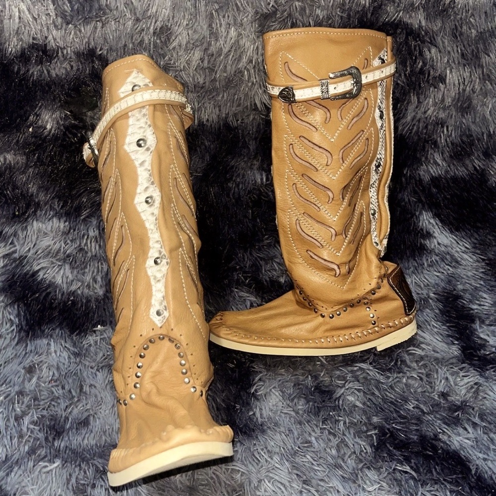 NWOB Hector Riccione boots. brand-new, exquisite sold and made in Italy.